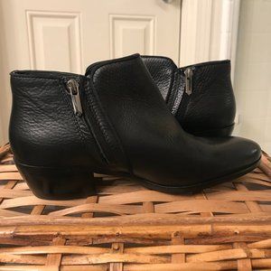 Sam Edelman Ankle Bootie with Zipper in black.